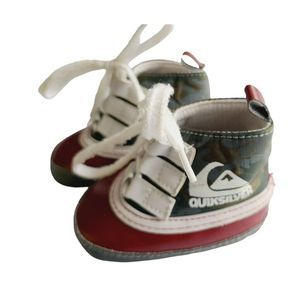 Quiksilver Soft‎ Baby Booties Size 0-6 Months